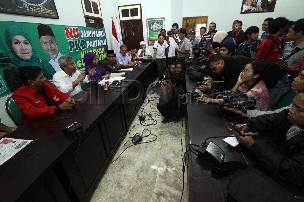 Pasangan Berkah gugat...
