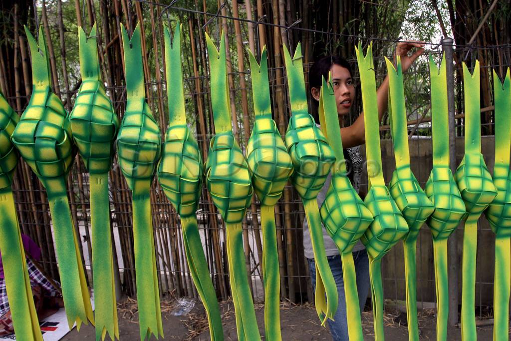 Ketupat hias