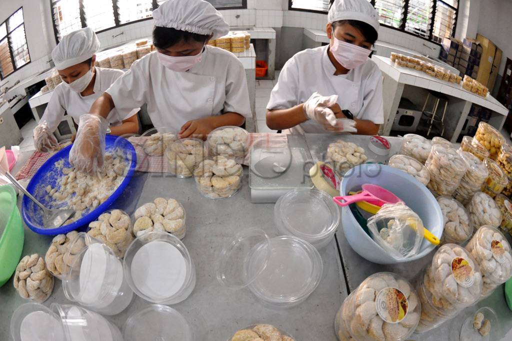 Siswa SMK belajar membuat...