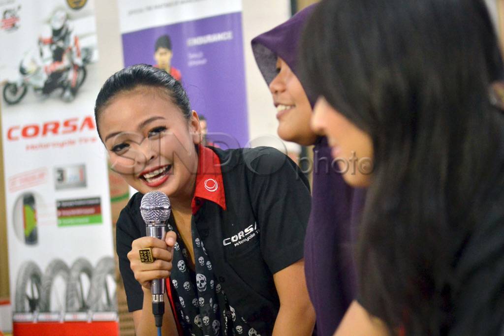 Kotak perkenalkan theme...