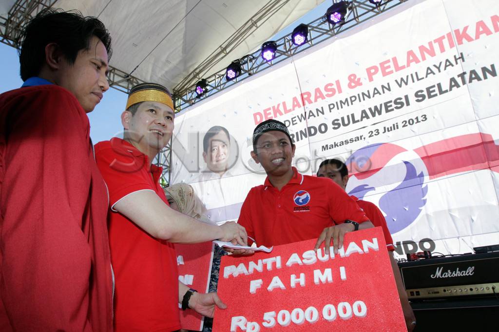 Hary Tanoesoedibjo temui...