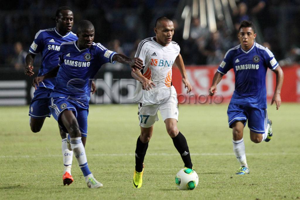 Chelsea menang telak...