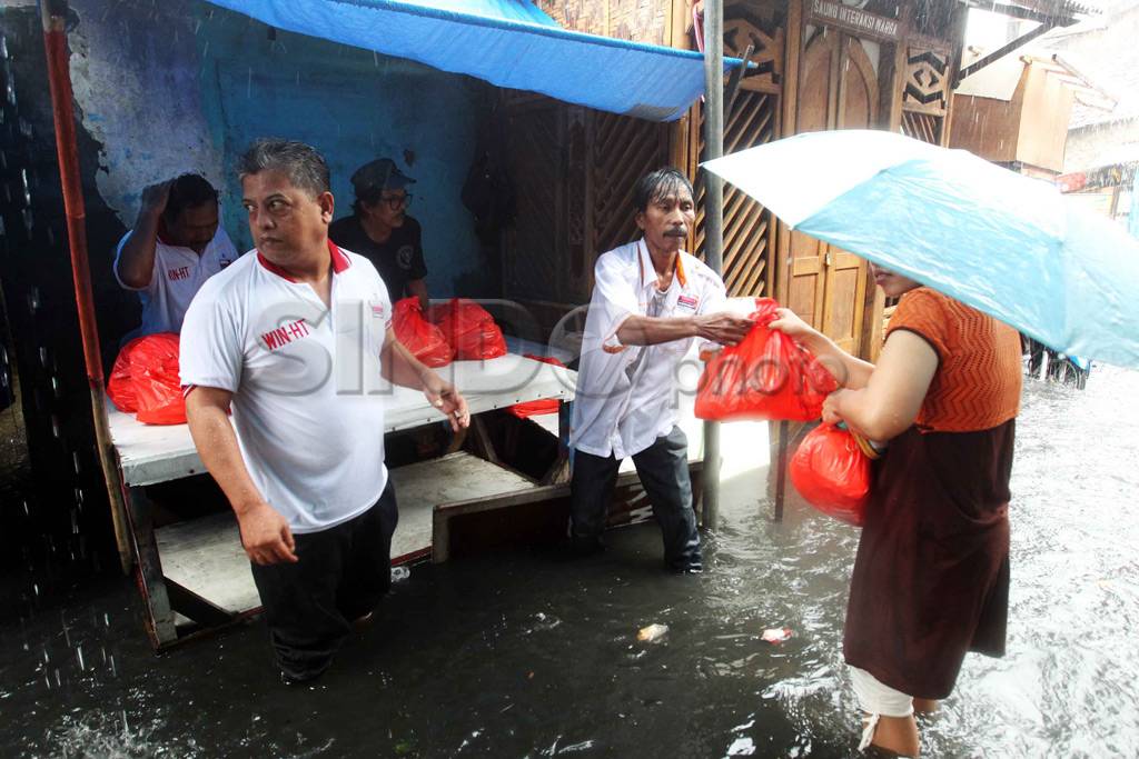Hujan dan Banjir, warga...