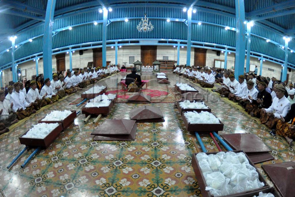 Malem Selikuran, abdi...