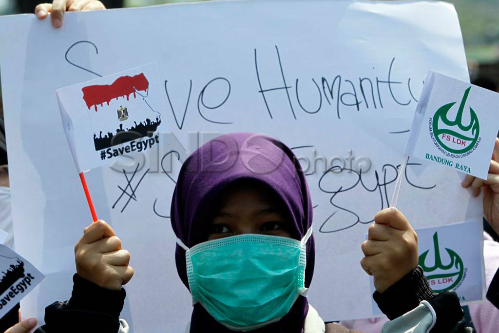Mahasiswa Bandung desak...