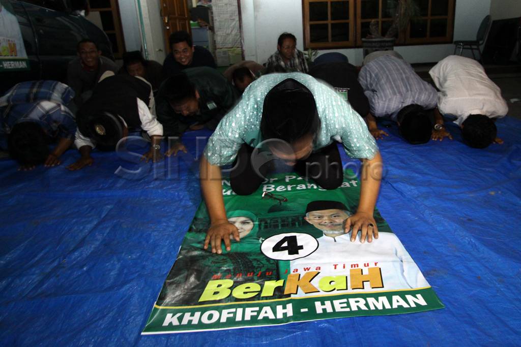 Menangkan gugatan, pendukung...