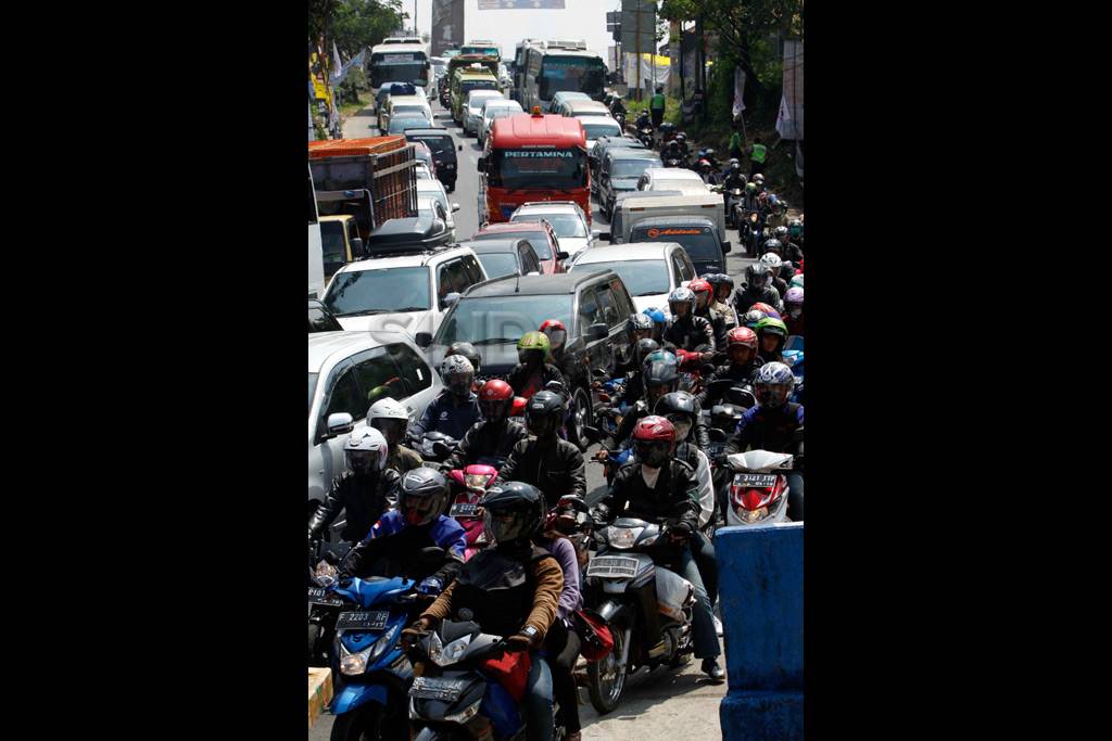 Jalur nagreg macet