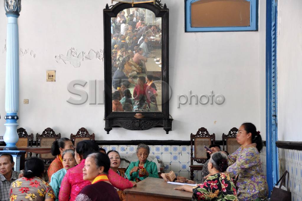 Abdi dalem keraton Surakarta...