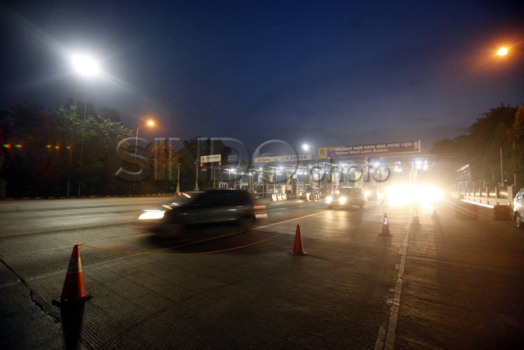 Gerbang tol Cikopo lengang...