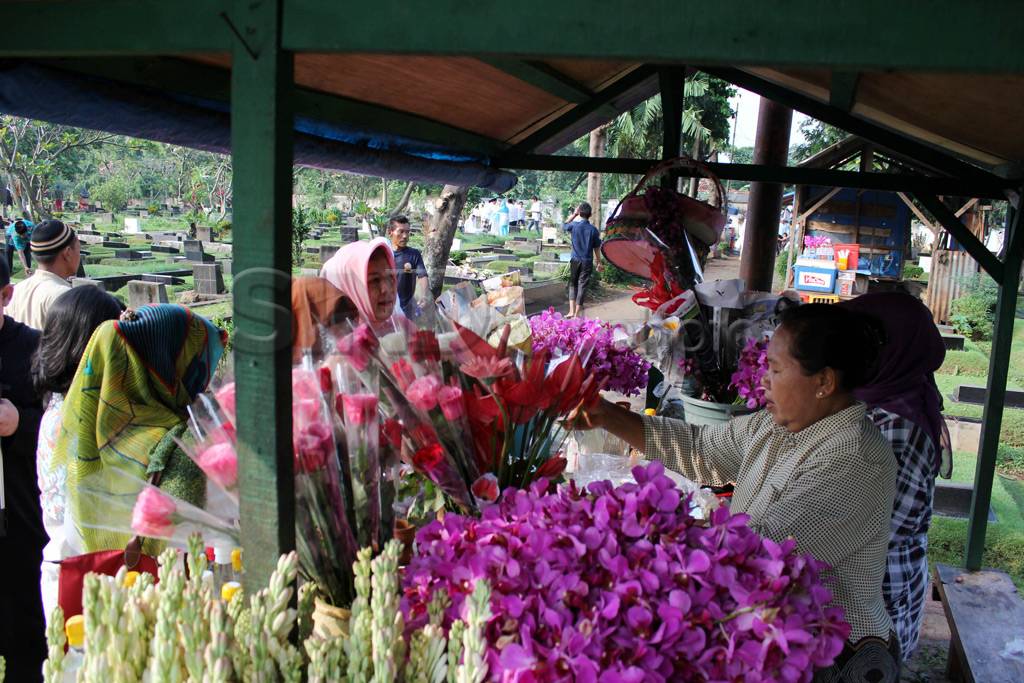 Ziarah makam TPU Jeruk...