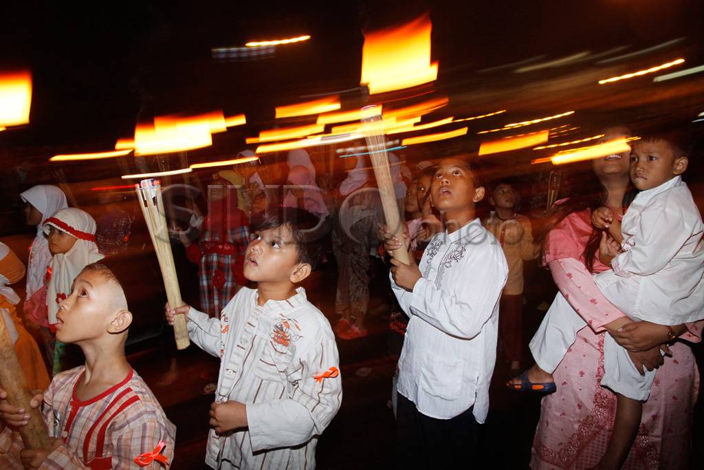 Pawai obor di Matraman
