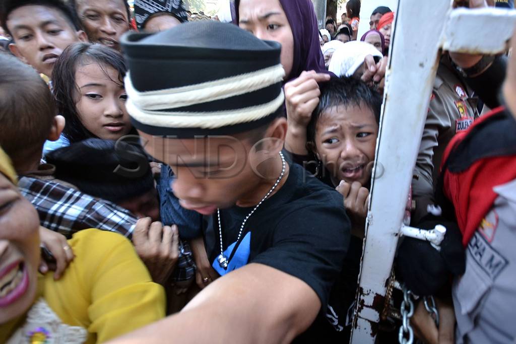 Antre sedekah di kediaman...