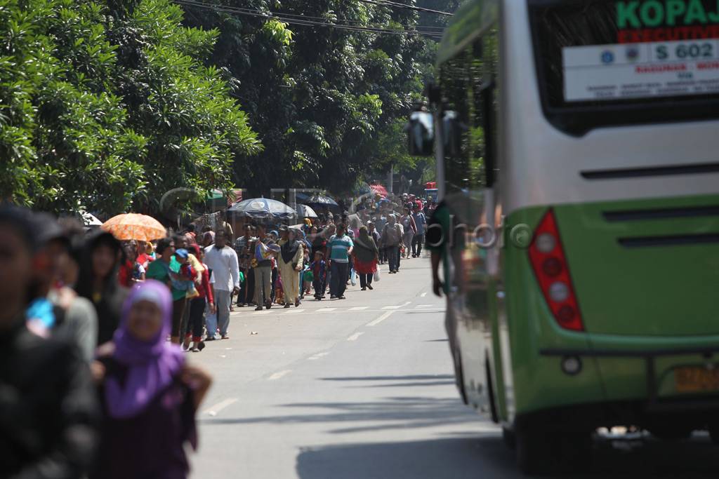 Macet panjang, pengunjung...