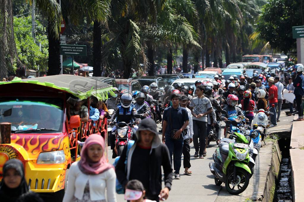 Macet panjang, pengunjung...