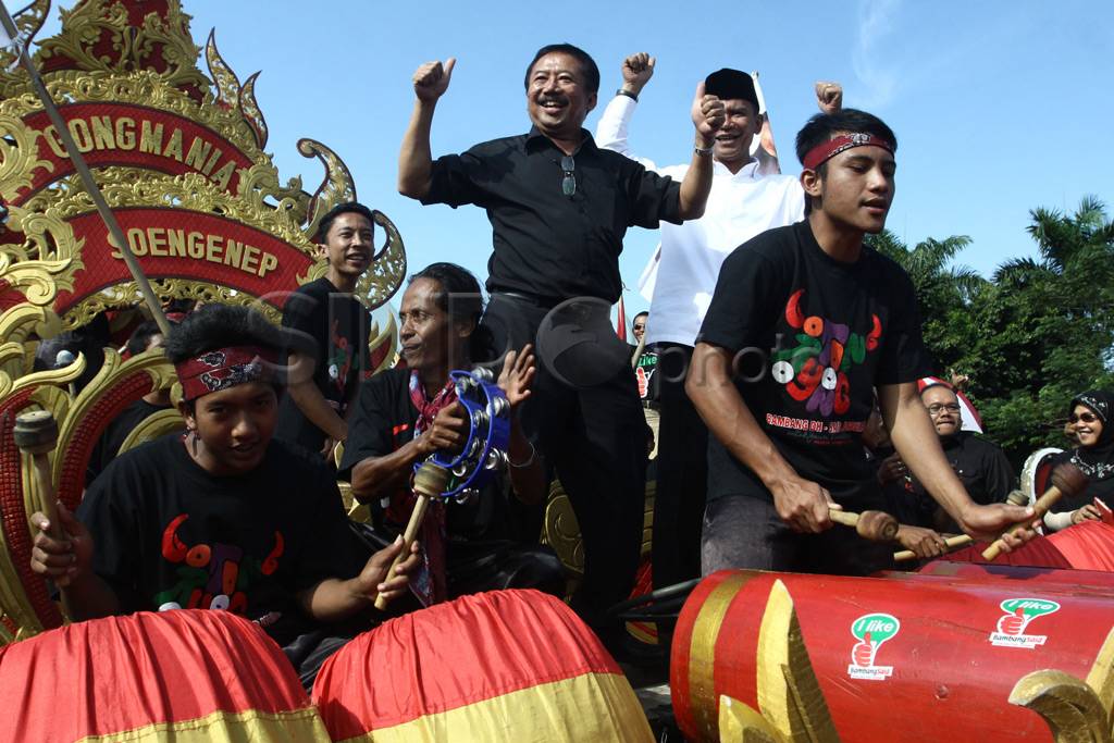 Pawai bersama cagub...