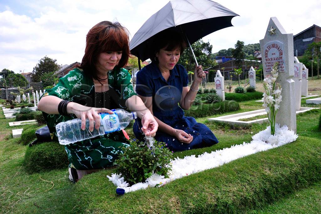 Ziarah makam pahlawan...