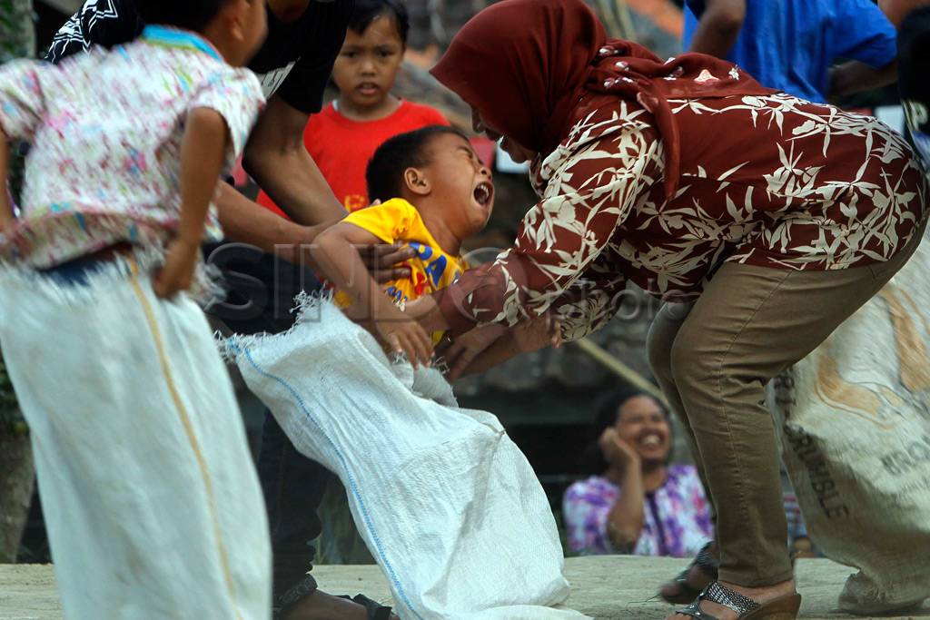 Ragam permainan digelar...