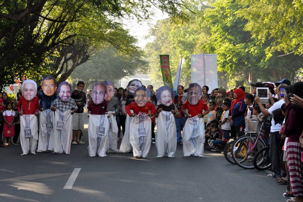 Meriahkan HUT RI, sejumlah...
