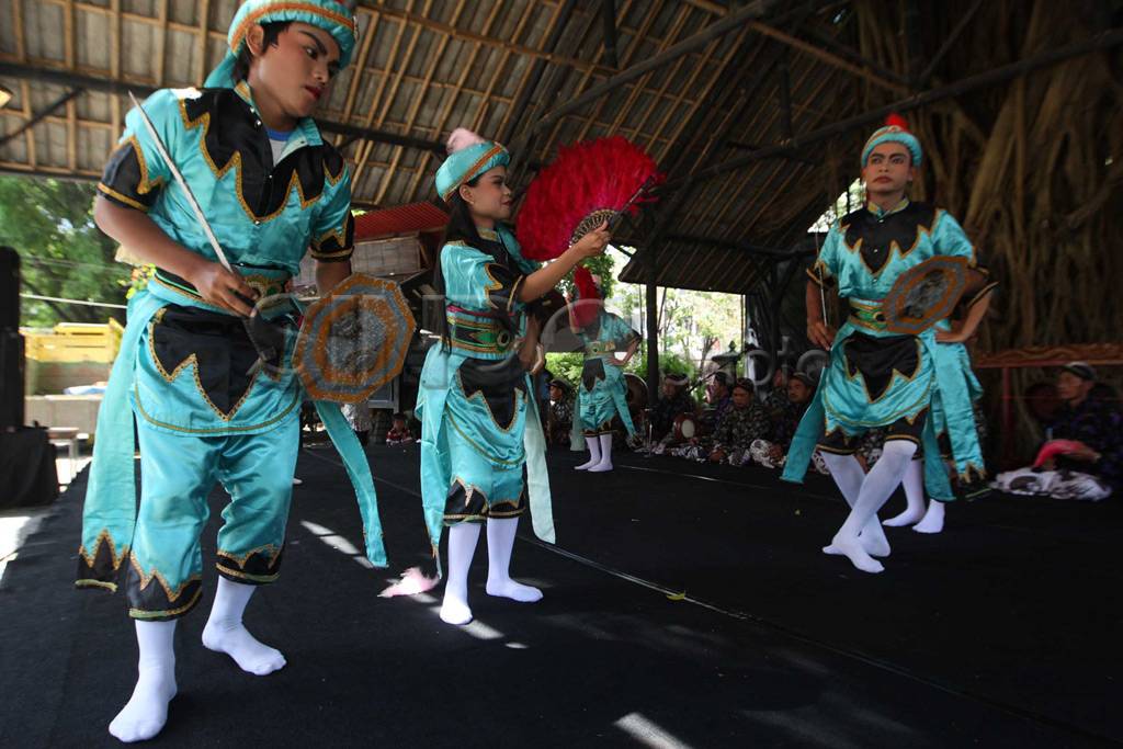 Kesenian tradisi Gobyok