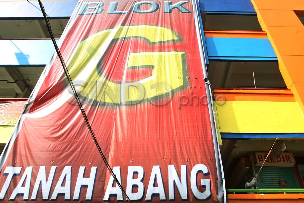 Perbaikan Blok G Pusat...