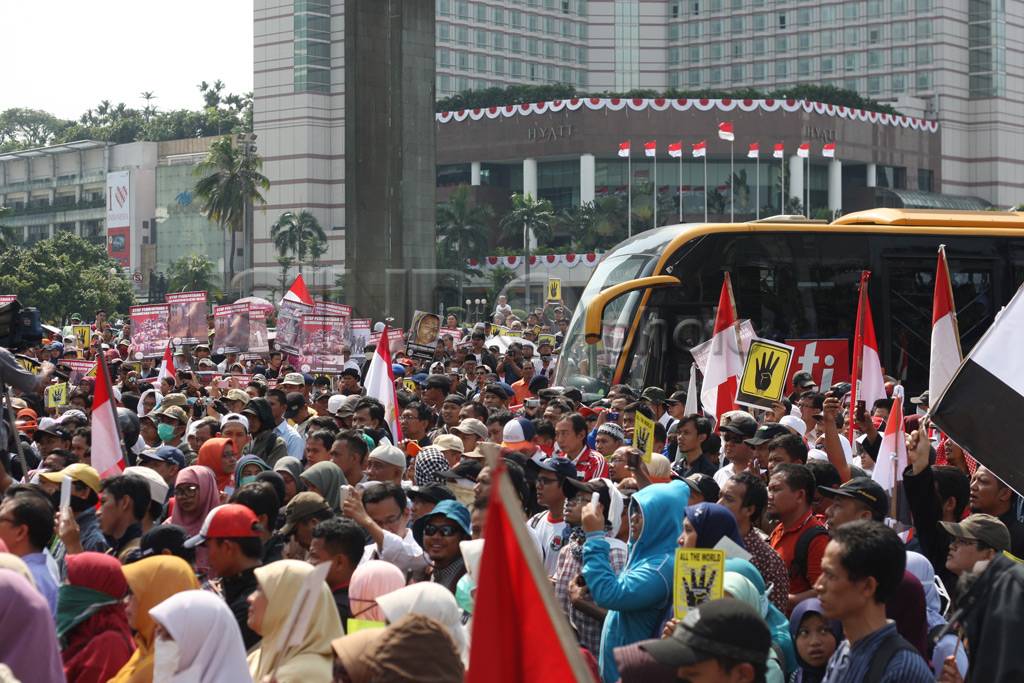 Protes kekerasan di...