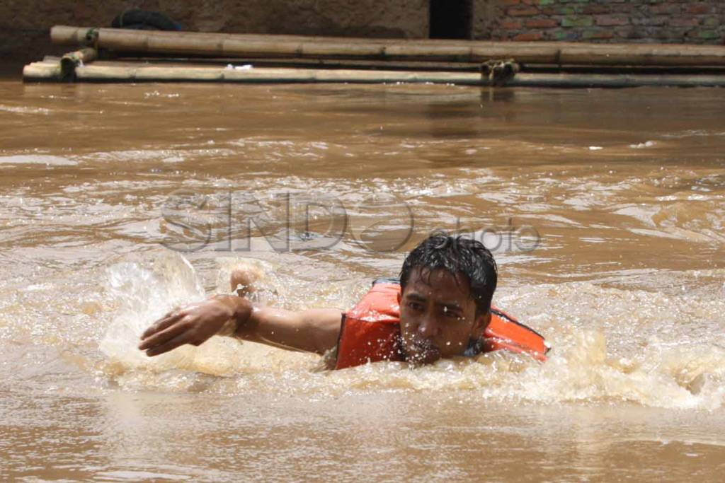 Banjir bandang kepung...