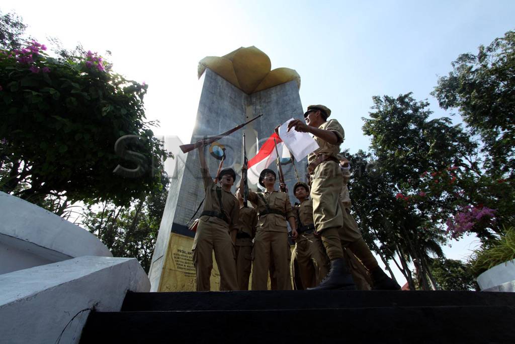 Penggiat seni gelar...