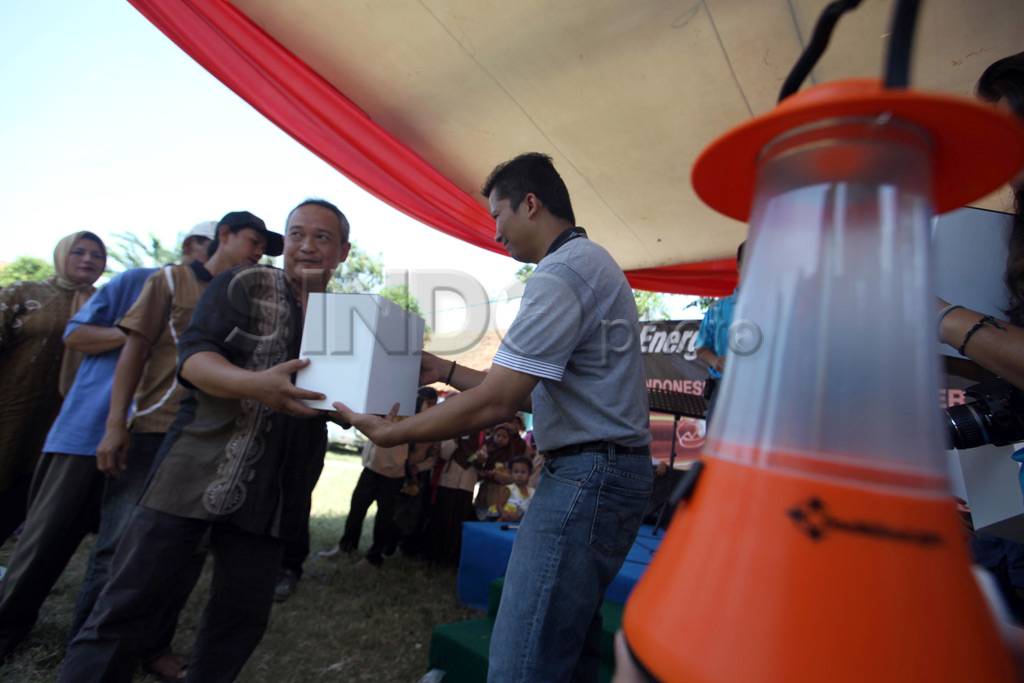 Donasi lampu Solar LED...