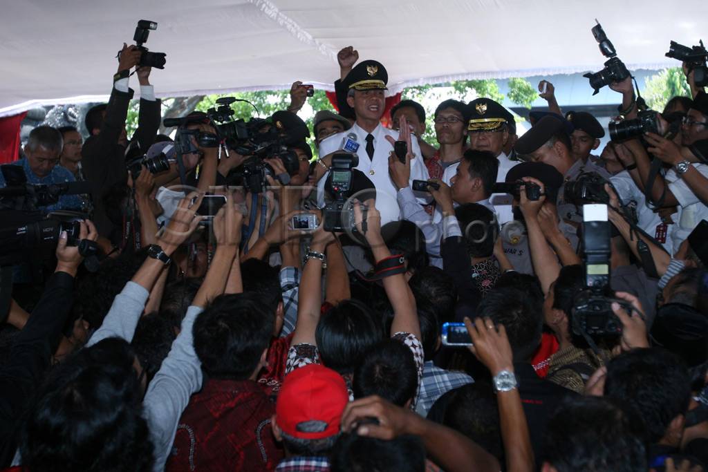 Salam Metal Gubernur-Wakil...