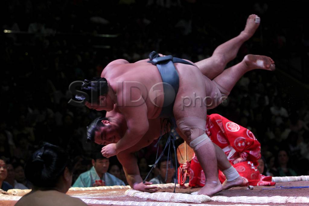 Olahraga tradisional...