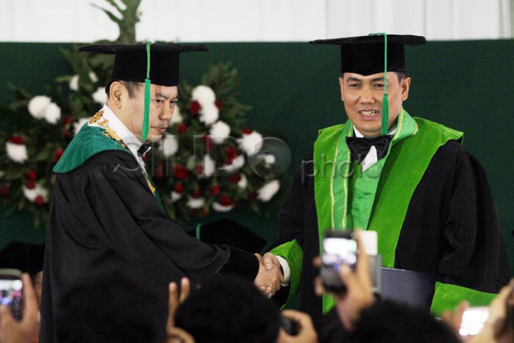 Menteri PDT terima gelar...