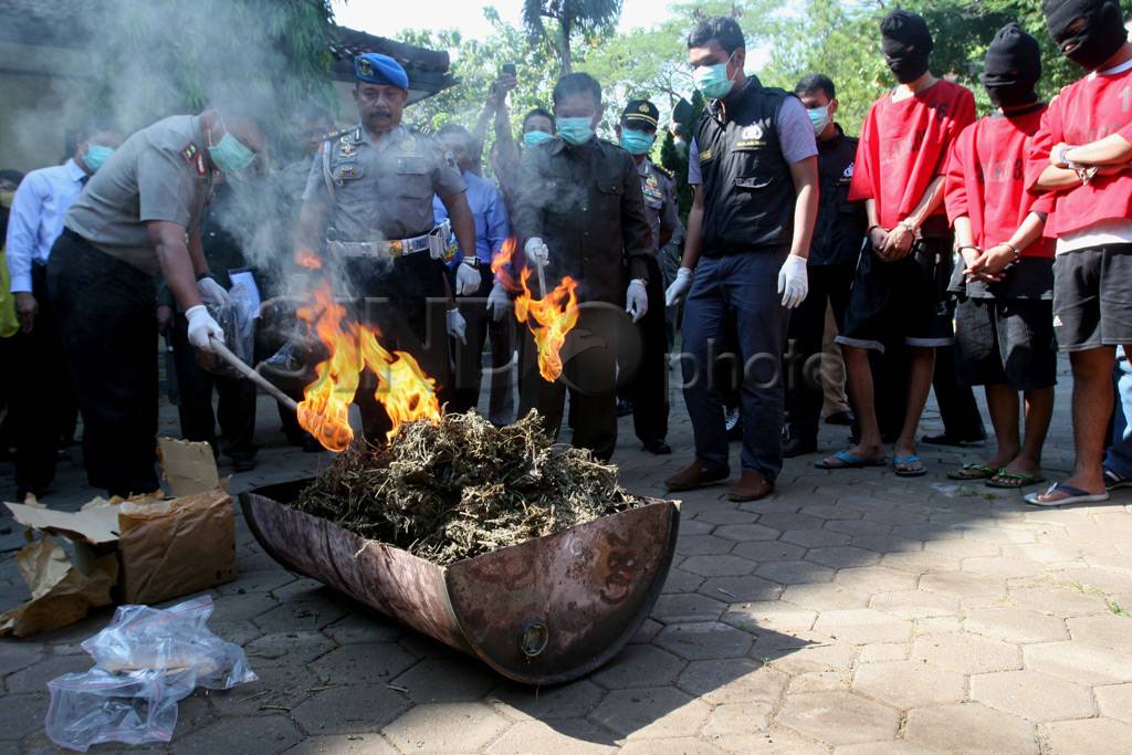 Ganja seberat 4,5 kg...