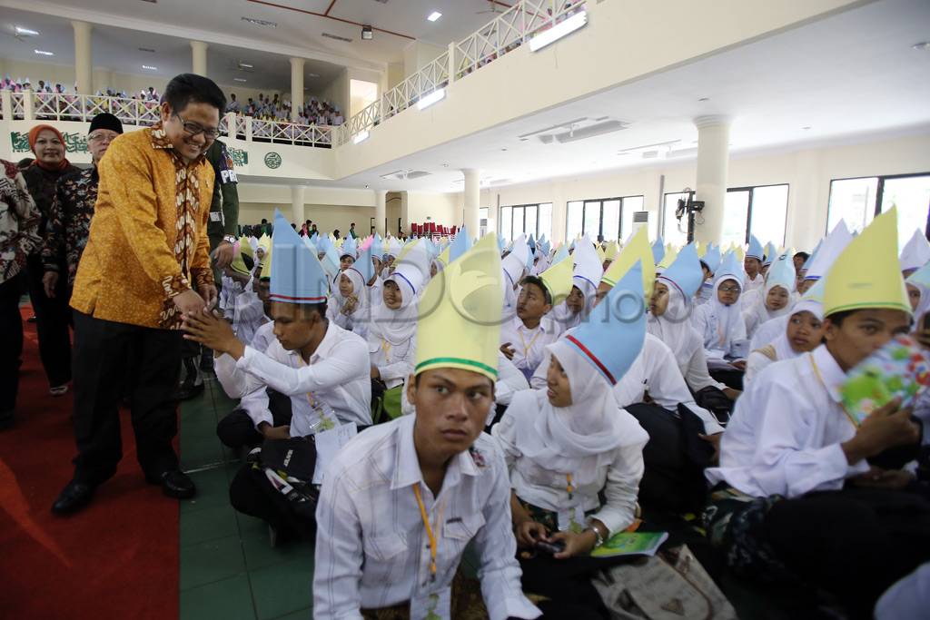 Menakertrans berikan...