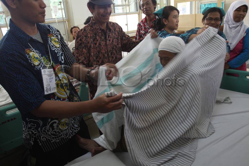 Pasien Rumah Sakit memilih...