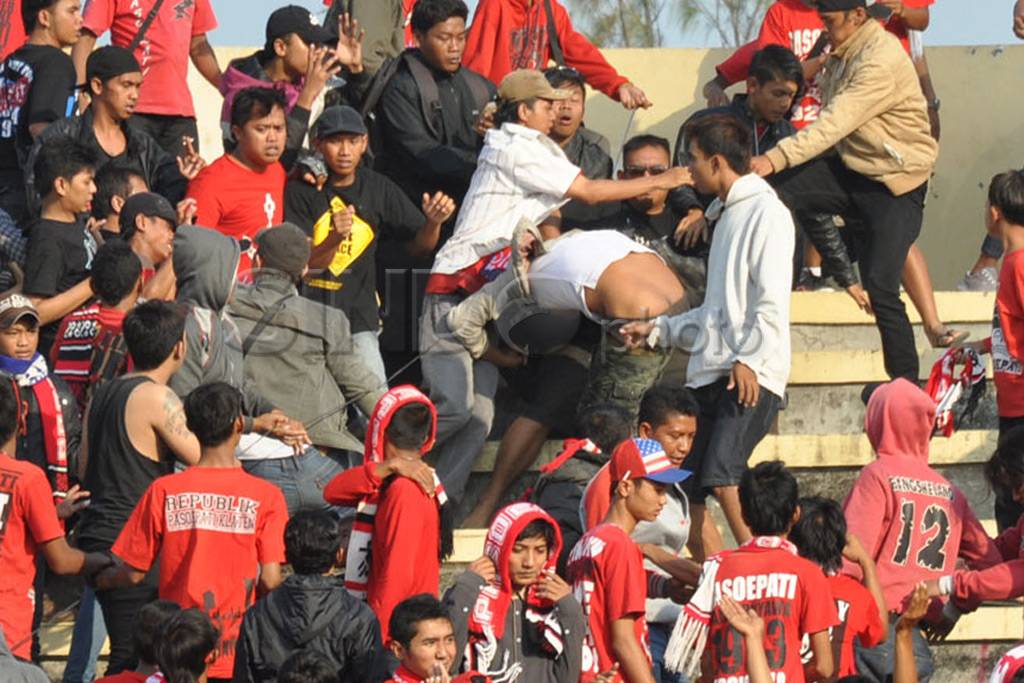 Teror suporter, PSS...