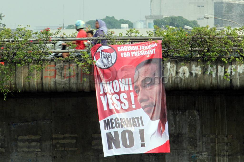 Spanduk dukung Jokowi