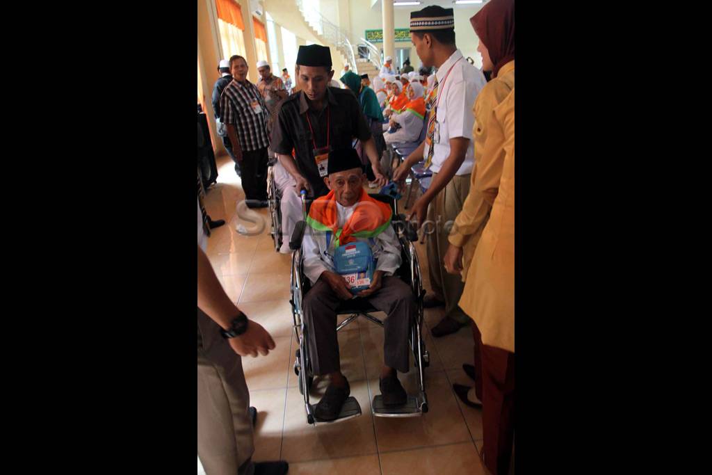 Jemaah calon haji kloter...