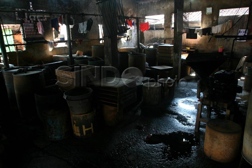 Harga kedelai selangit,...