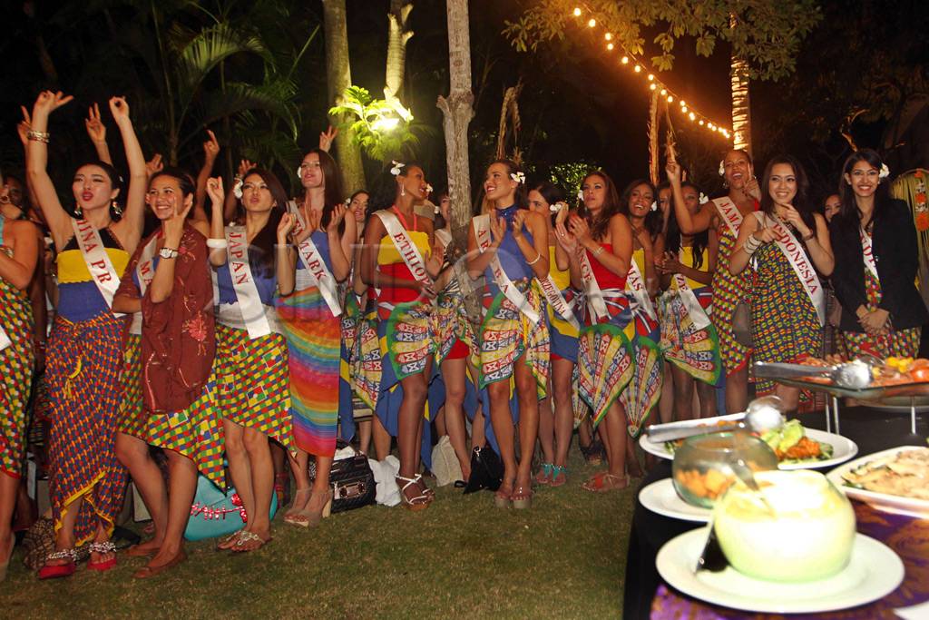 Makan malam Miss World...