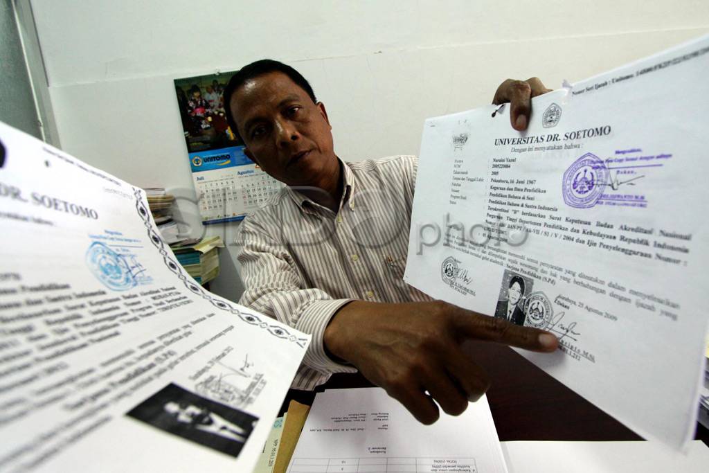 Tim verifikasi Unitomo...