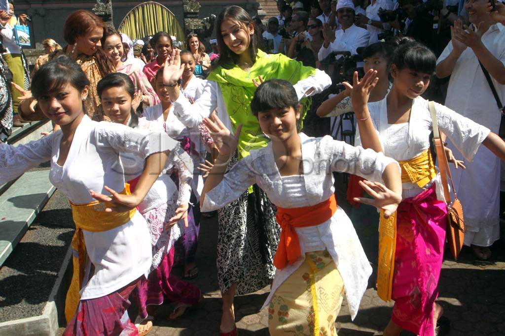 Kontestan Miss World...