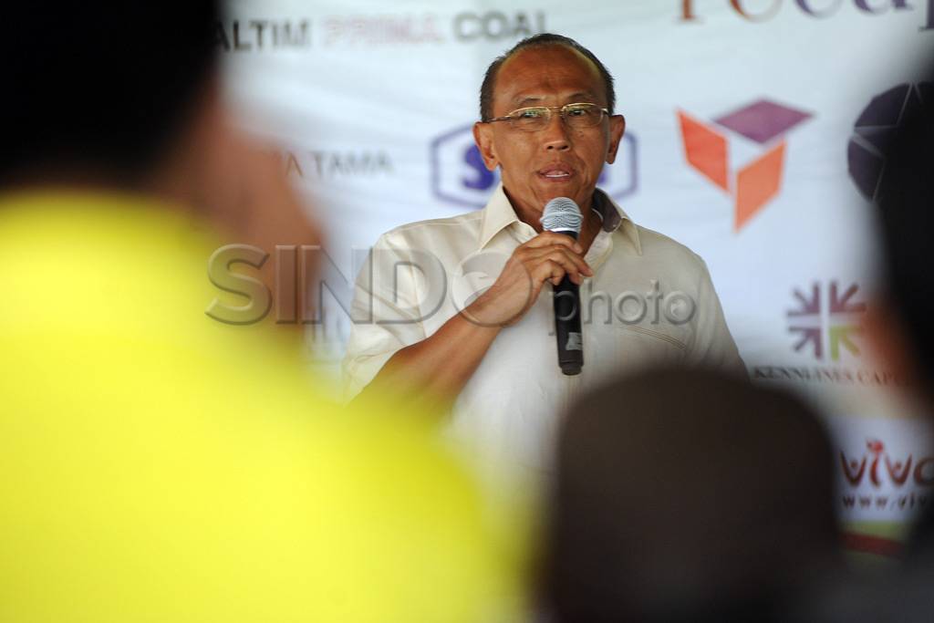 Larangan main golf untuk...