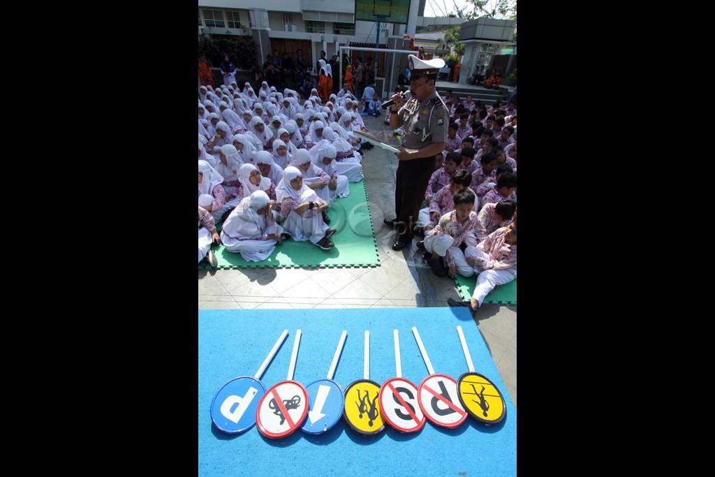 Polrestabes Surabaya...