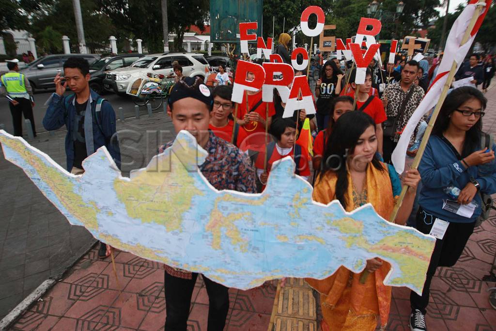 Pawai Hari Perdamaian...