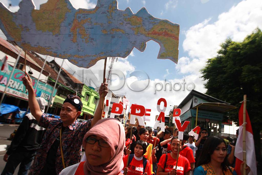 Pawai Hari Perdamaian...
