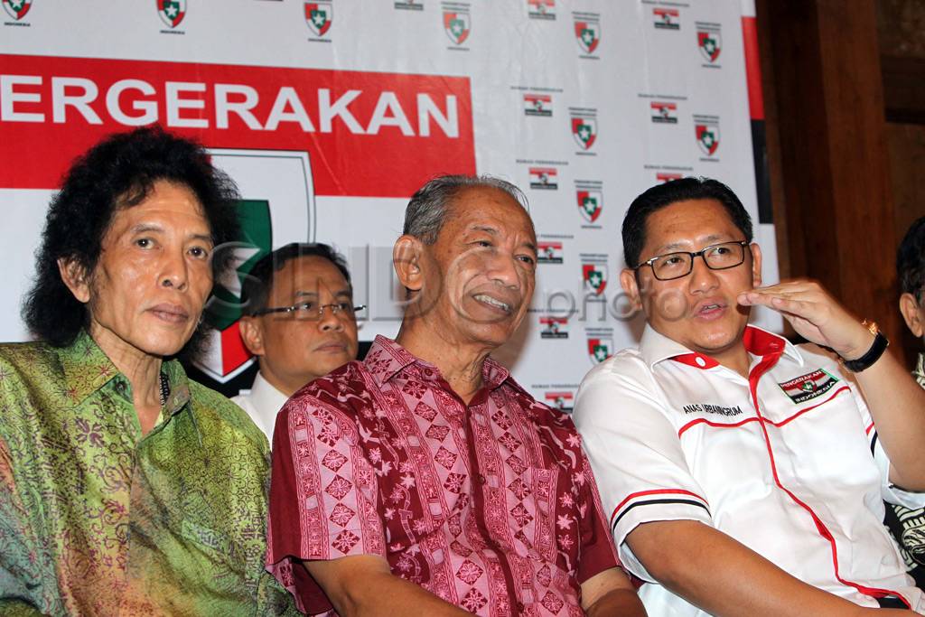 Anas Urbaningrum resmikan...