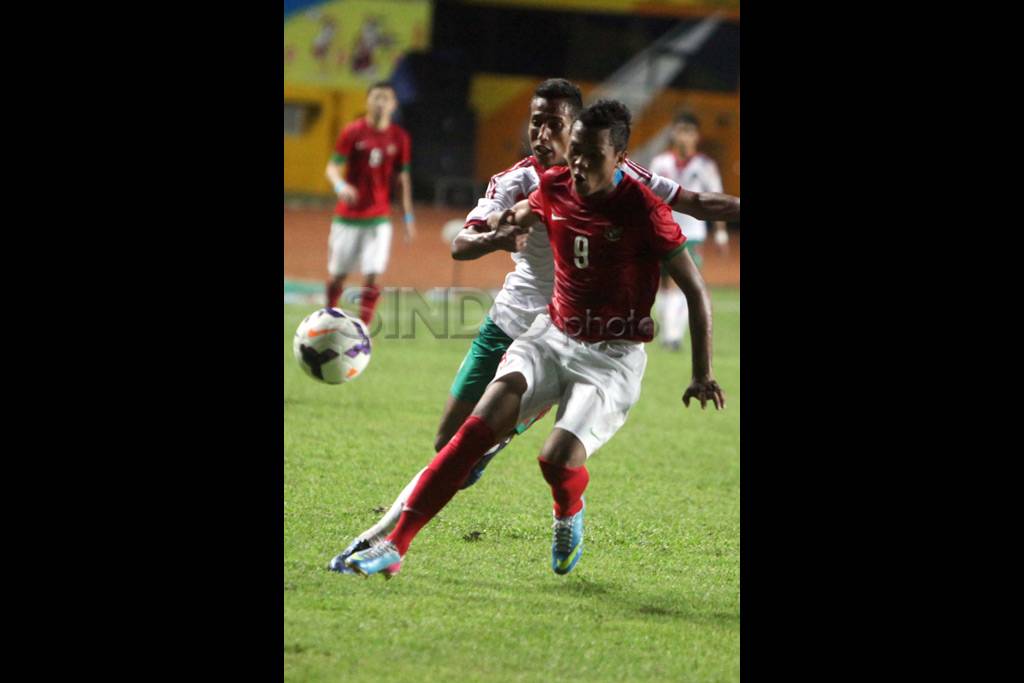 Sundulan terbang Fandi...