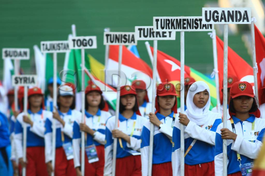 Gladi resik pembukaan...