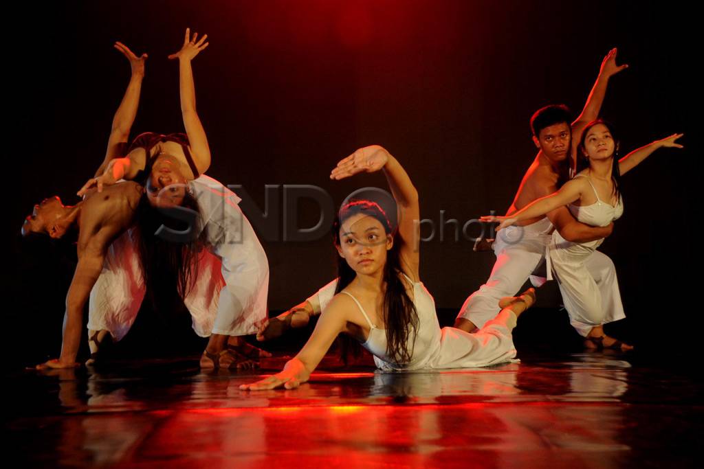 100 balerina tampil...
