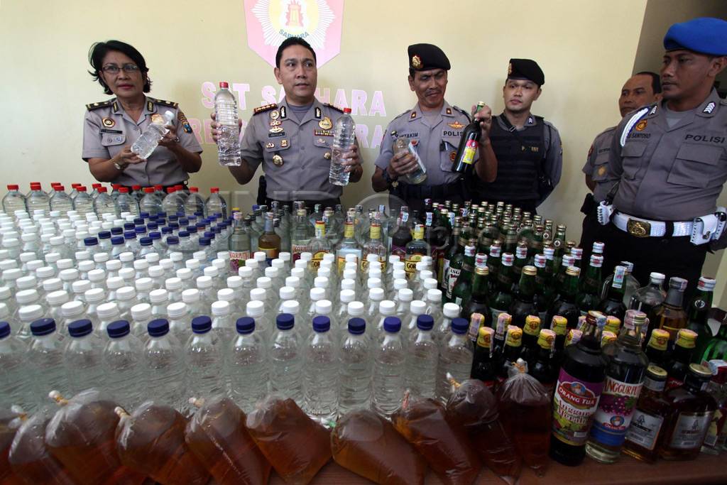 Ribuan botol cokrik...